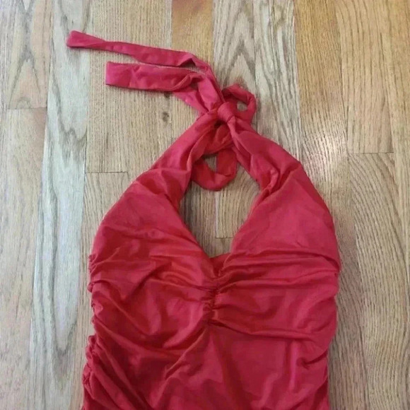 Beagimeg Red Ruched Haltered Dress - Picture 3 of 3